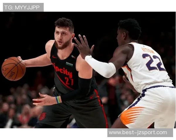 努尔基奇称基昂特乔治如同利拉德让他倍感亲切与熟悉 努尔基奇称基昂特乔治如同利拉德让他倍感亲切与熟悉